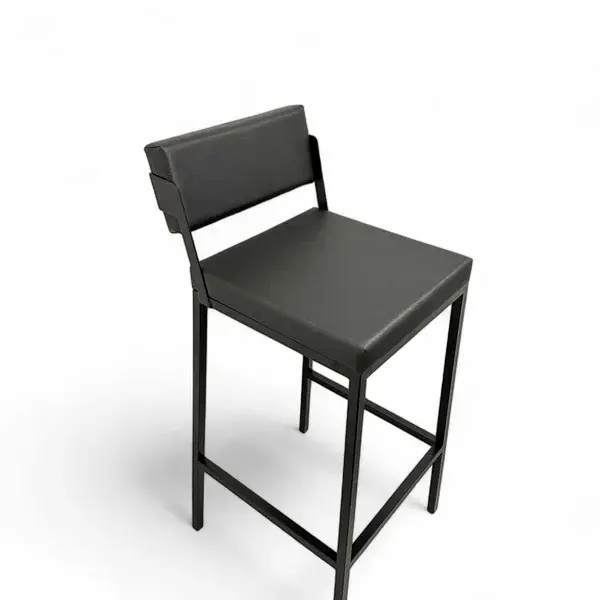 BANQUETA PRISMA COM ENCOSTO ESTOFADO PRETO